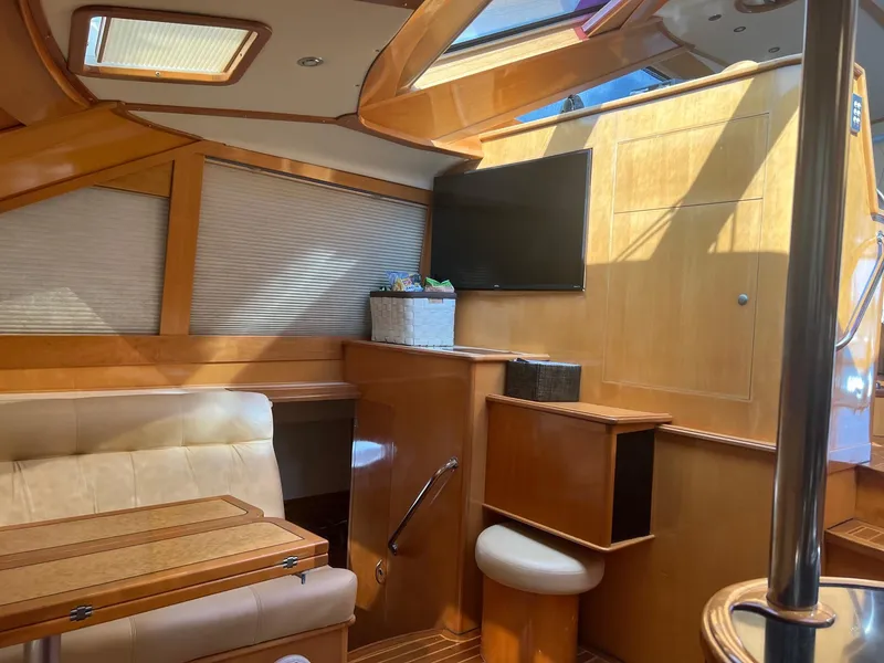 Slide: The Image of Interior of 2000 Jutson 46 LRC yacht with wooden furnishings. - 39