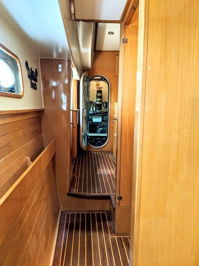 Slide: The Image of Jutson 46 LRC 2000 - 52