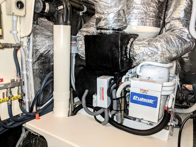 Slide: The Image of Jutson 46 LRC 2000 - 77