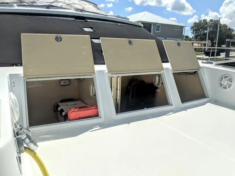 Slide: The Image of Jutson 46 LRC 2000 with open storage compartments and emergency gear. - 8