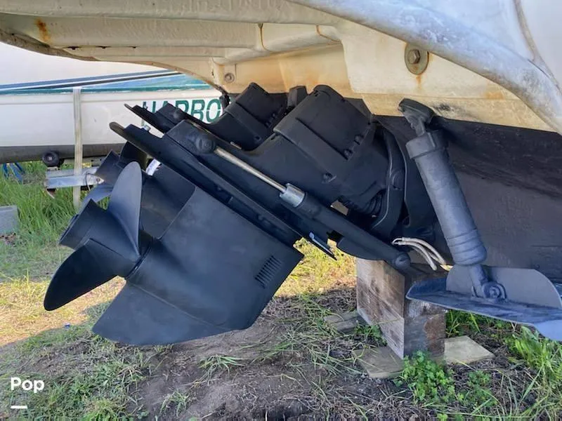 Slide: The Image of 2000 Sea Ray 290 DA for sale in Niantic, CT - 27