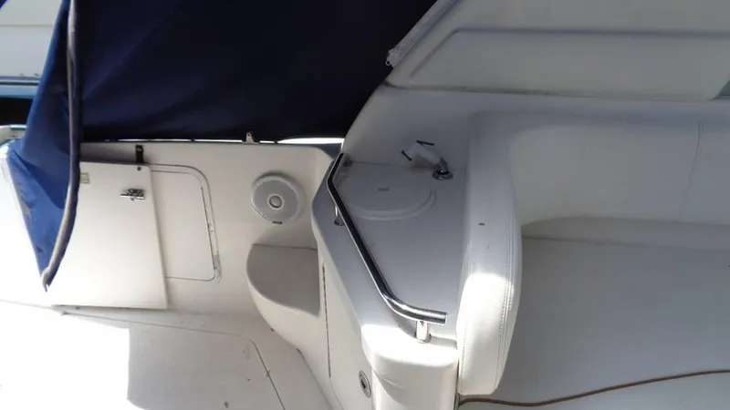 Slide: The Image of 2000 Sea Ray 290 DA for sale in Niantic, CT - 36
