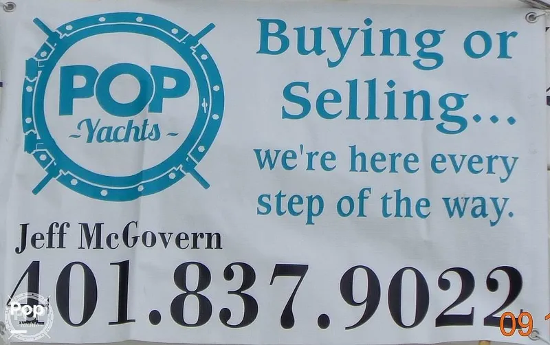 Slide: The Image of 2000 Sea Ray 290 DA for sale in Niantic, CT - 4