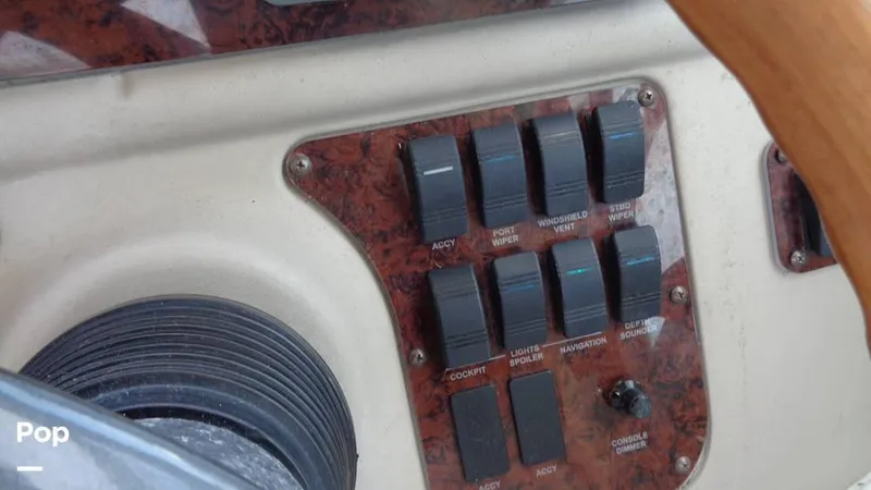 Slide: The Image of 2000 Sea Ray 290 DA for sale in Niantic, CT - 50