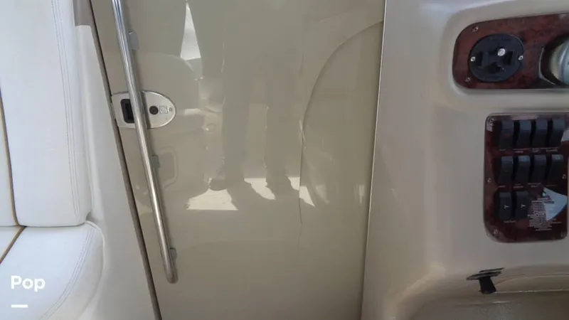 Slide: The Image of 2000 Sea Ray 290 DA for sale in Niantic, CT - 59