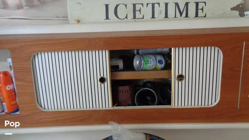 Slide: The Image of 2000 Sea Ray 290 DA for sale in Niantic, CT - 74