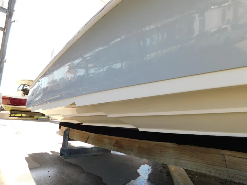 Slide: The Image of Shearwater 250 XTE 2022 - 56