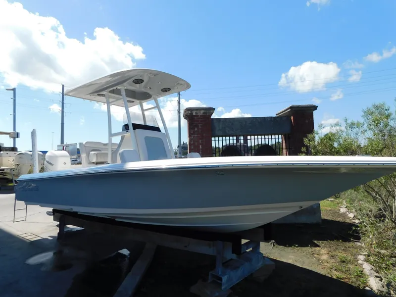 Slide: The Image of Shearwater 250 XTE 2022 - 58