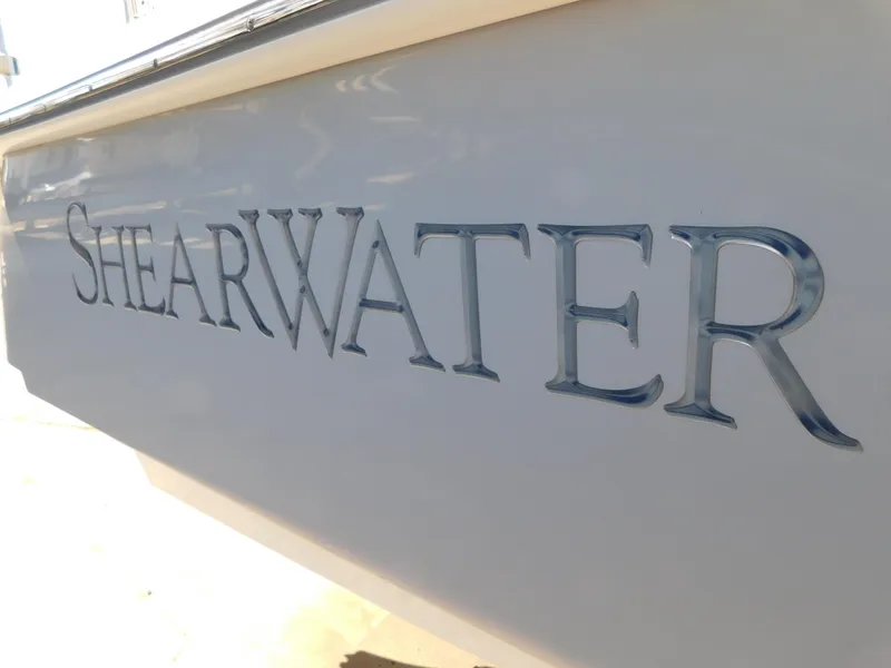 Slide: The Image of Shearwater 250 XTE 2022 - 61