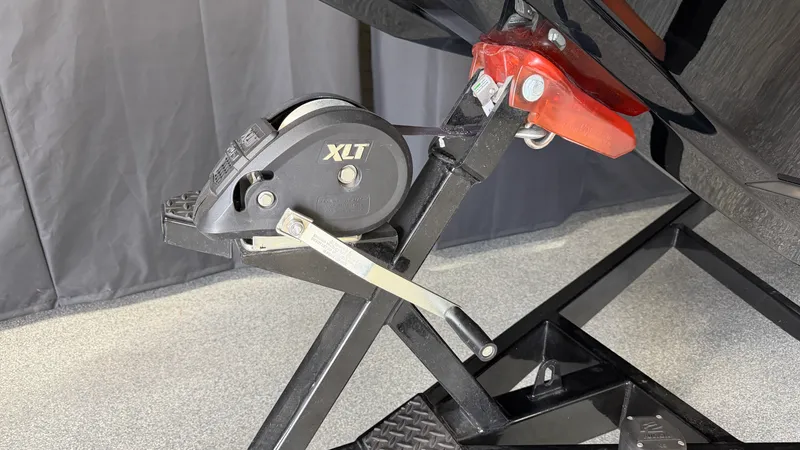 Slide: The Image of Mastercraft XT22 2019 - 110