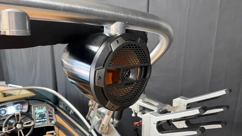 Slide: The Image of Mastercraft XT22 2019 - 98