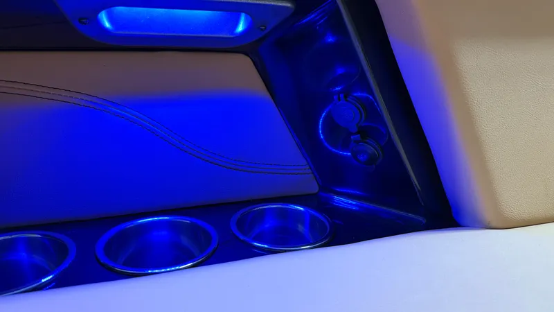 Slide: The Image of Mastercraft XT22 2019 - 40