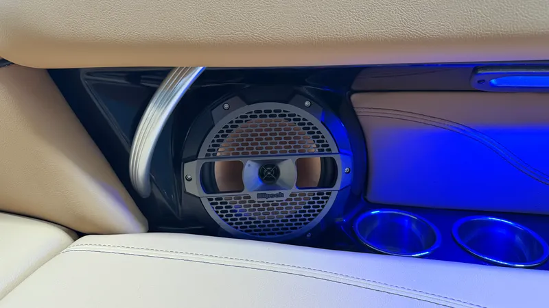 Slide: The Image of Mastercraft XT22 2019 - 42