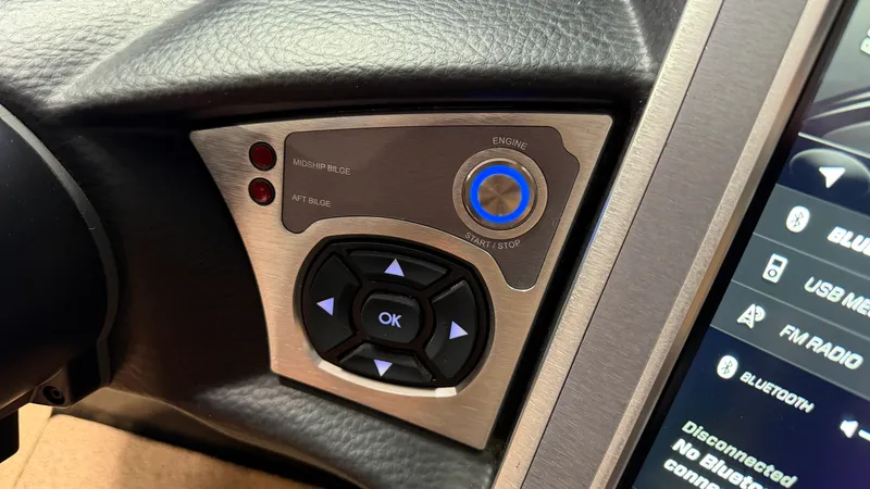 Slide: The Image of Mastercraft XT22 2019 - 68