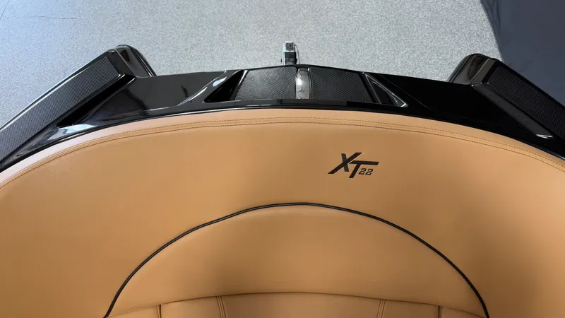 Slide: The Image of Mastercraft XT22 2019 - 90