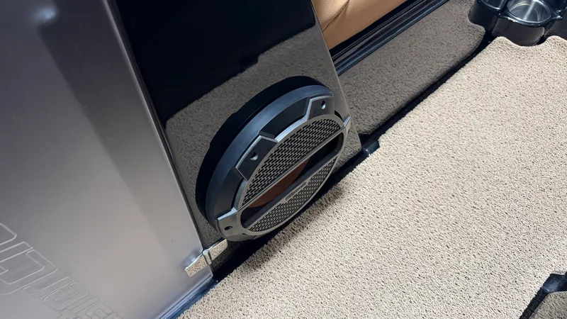 Slide: The Image of Mastercraft XT22 2019 - 77