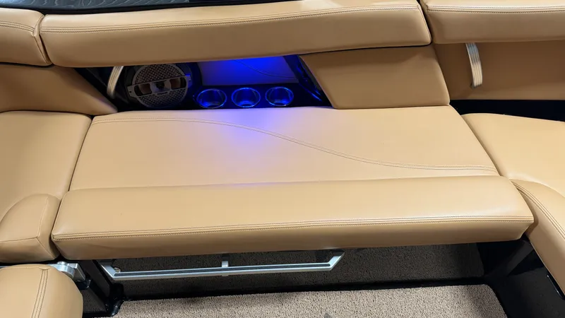 Slide: The Image of Mastercraft XT22 2019 - 43