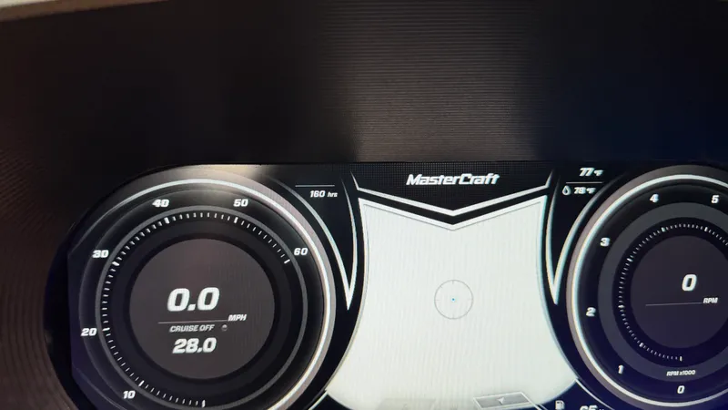 Slide: The Image of Mastercraft XT22 2019 - 70