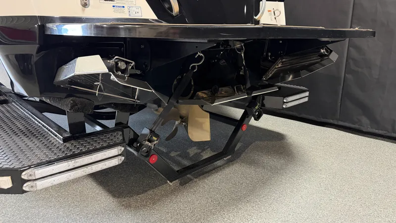 Slide: The Image of Mastercraft XT22 2019 - 7