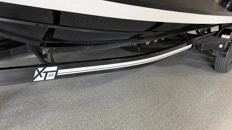 Slide: The Image of Mastercraft XT22 2019 - 106