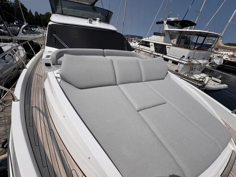 Slide: The Image of Azimut 53 FLY 2025 - 61