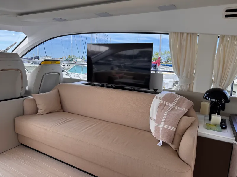 Slide: The Image of Azimut 53 FLY 2025 - 46