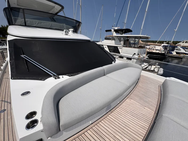 Slide: The Image of Azimut 53 FLY 2025 - 63