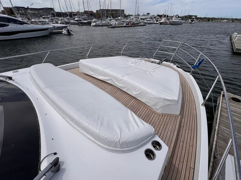 Slide: The Image of Azimut 53 FLY 2025 - 31