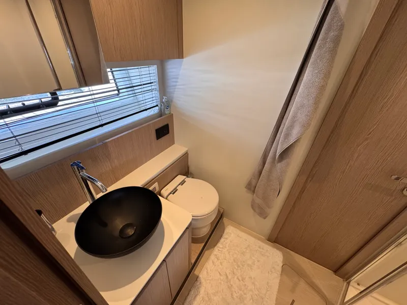 Slide: The Image of Azimut 53 FLY 2025 - 79
