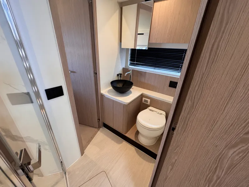 Slide: The Image of Azimut 53 FLY 2025 - 42