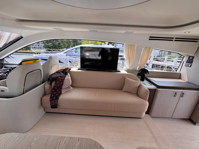Slide: The Image of Azimut 53 FLY 2025 - 13