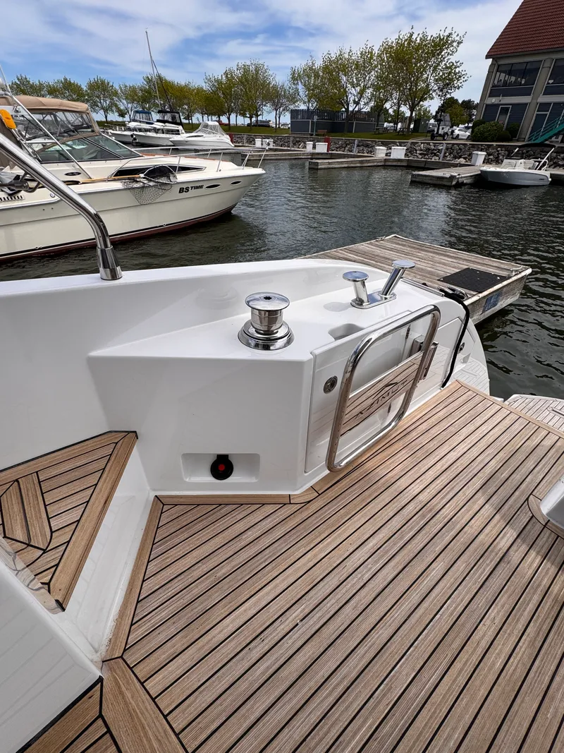 Slide: The Image of Azimut 53 FLY 2025 - 13