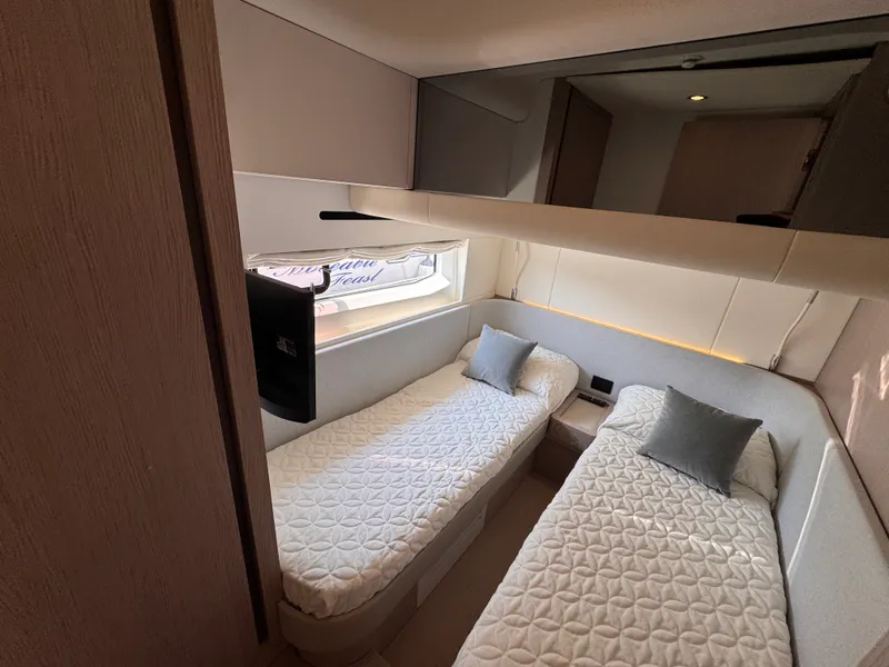 Slide: The Image of Azimut 53 FLY 2025 - 46