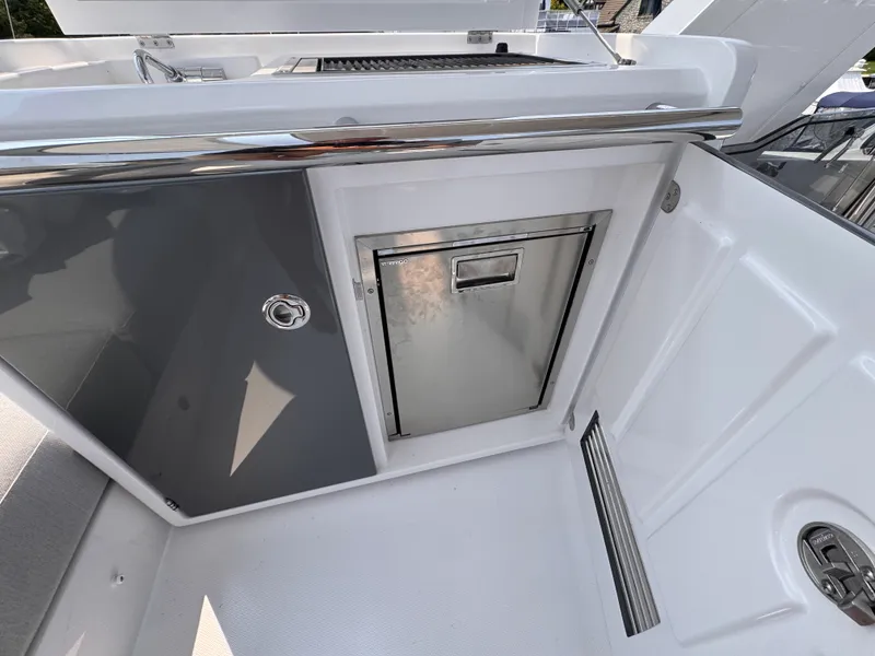 Slide: The Image of Azimut 53 FLY 2025 - 57
