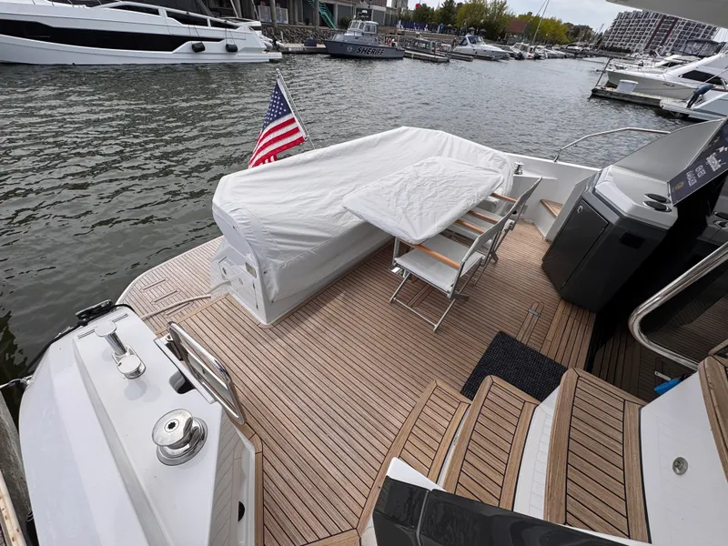 Slide: The Image of Azimut 53 FLY 2025 - 4