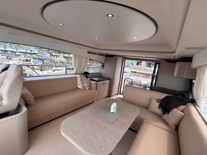 Slide: The Image of Azimut 53 FLY 2025 - 62