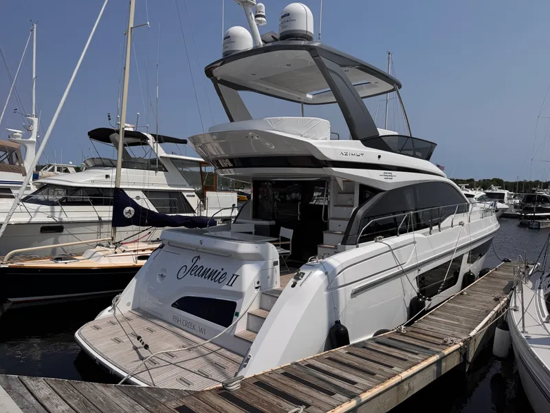 The Image of Azimut 53 FLY 2025 - 1
