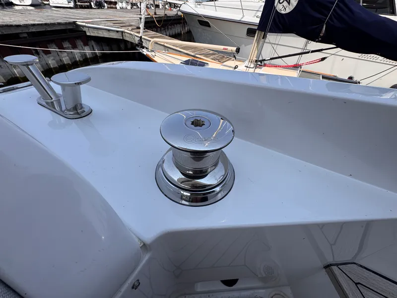 Slide: The Image of Azimut 53 FLY 2025 - 8