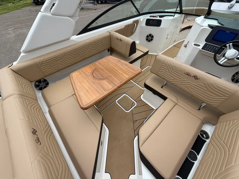 Slide: The Image of Sea Ray SDX 250 Surf 2025 - 14