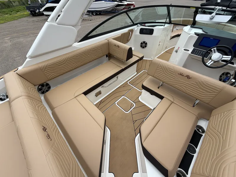 Slide: The Image of Sea Ray SDX 250 Surf 2025 - 15
