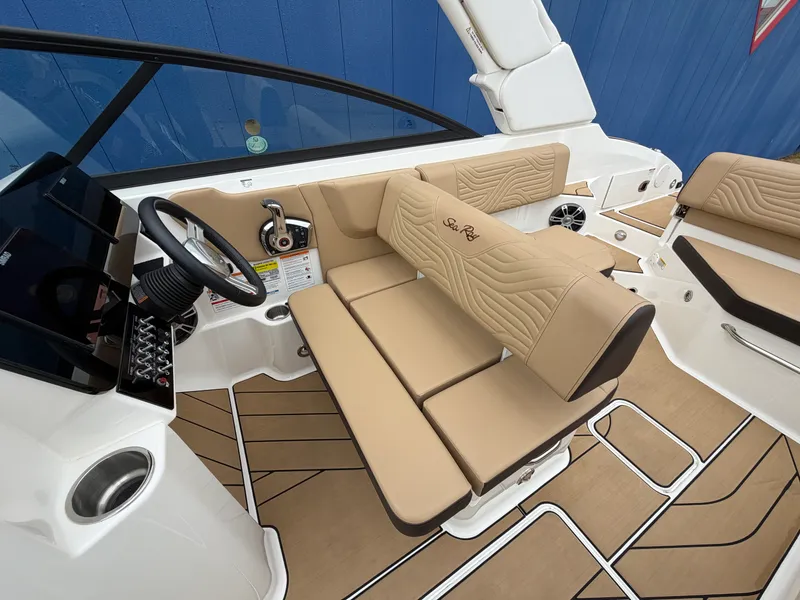 Slide: The Image of Sea Ray SDX 250 Surf 2025 - 34
