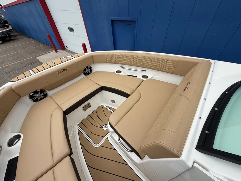 Slide: The Image of Sea Ray SDX 250 Surf 2025 - 47