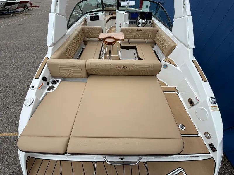 Slide: The Image of Sea Ray SDX 250 Surf 2025 - 7