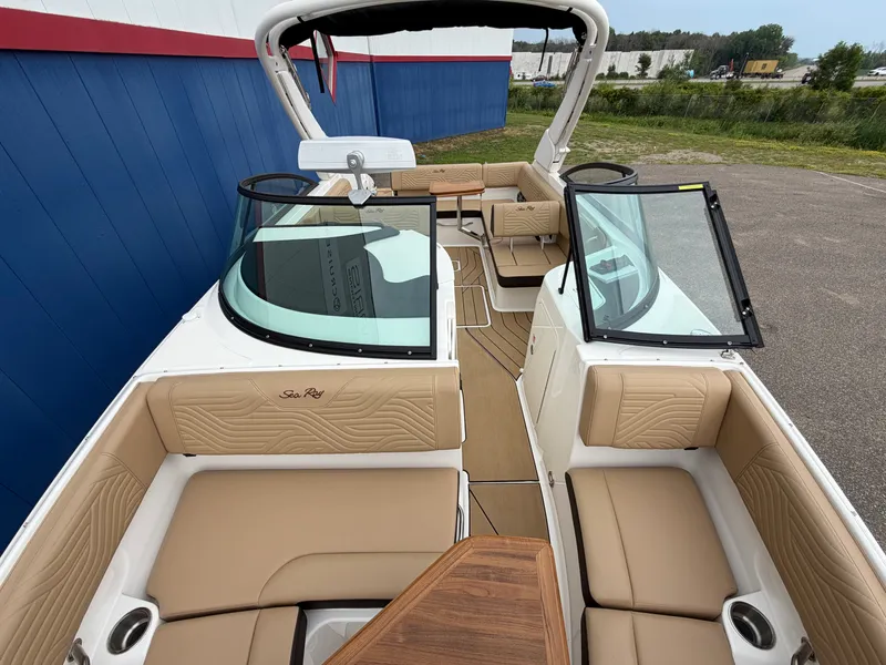 Slide: The Image of Sea Ray SDX 250 Surf 2025 - 51