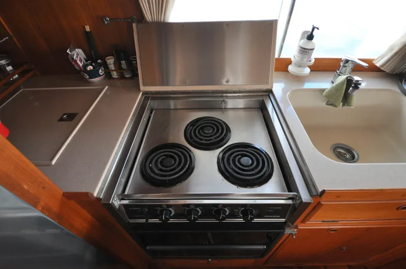 Slide: The Image of Grand Banks 52 Heritage EU 2000 - 51