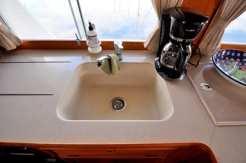 Slide: The Image of Grand Banks Heritage Europa 52 2000 - 50