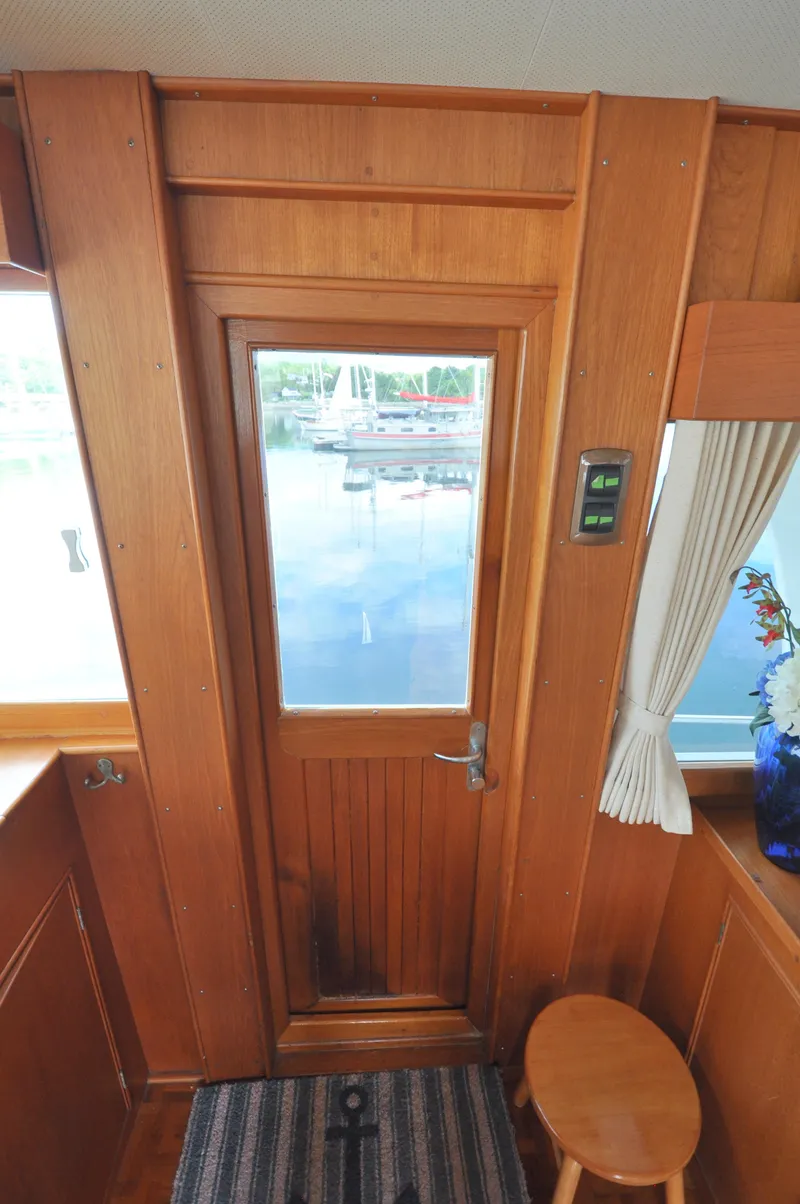 Slide: The Image of Grand Banks Heritage Europa 52 2000 - 62