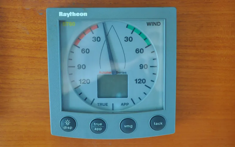 Slide: The Image of Grand Banks Heritage Europa 52 2000 - 64