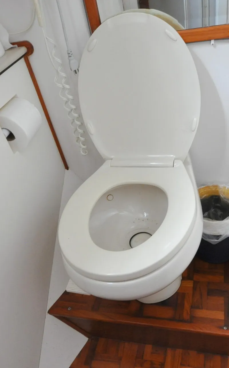 Slide: The Image of Grand Banks Heritage Europa 52 2000 - 79