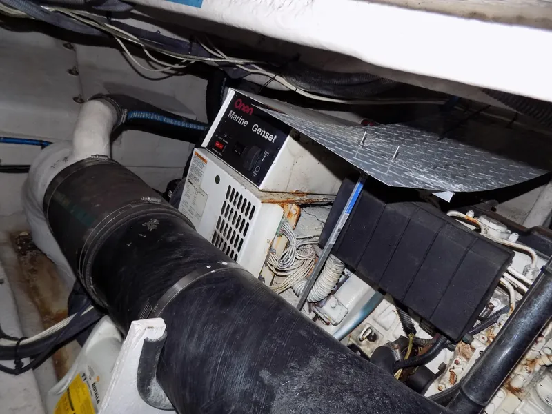 Slide: The Image of Sea Ray 44 Sundancer 2006 - 58